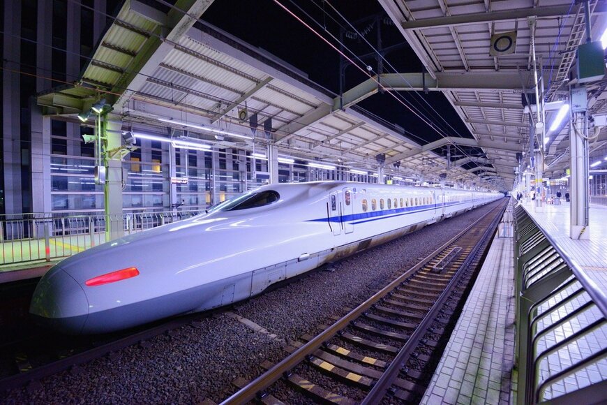 新幹線「利用者8割減！」人の動きが止まった日本の未来予想図
