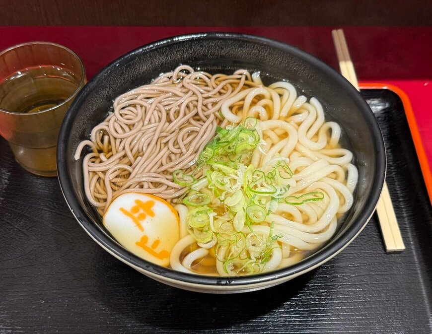 まさか&hellip;そばとうどんのハーフ&amp;ハーフ！