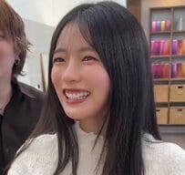 卒業式翌日にバッサリカットした女性…社会人に向けてイメチェン！仕上がりに思わず拍手