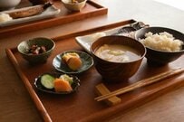 65歳以上の無職世帯は毎月いくらの赤字？豊かな老後生活を送るためのポイントとは