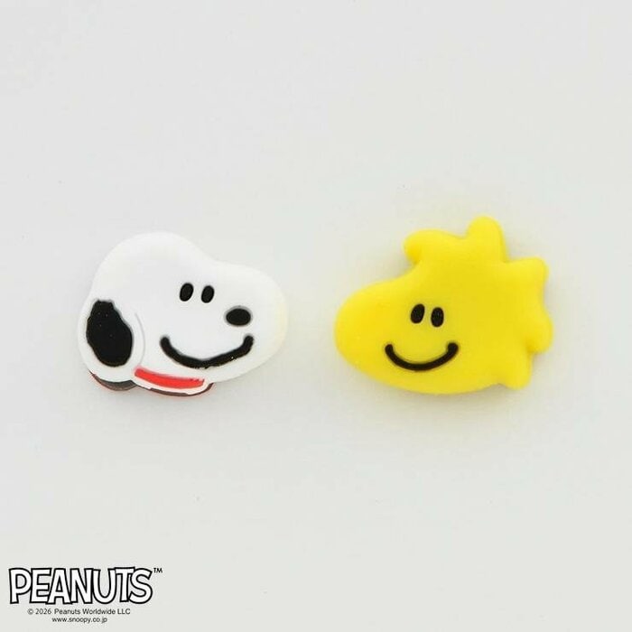 さりげないアクセントを添えてくれる「イエロー(1045円)」