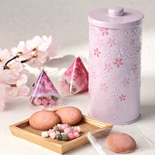 お菓子も入ってプチギフトにもピッタリ