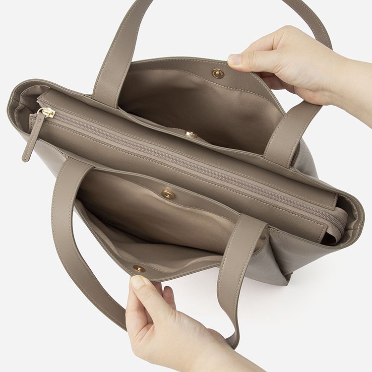 出所：KEYUKA公式　合皮3ROOM軽量トートバッグMサイズ