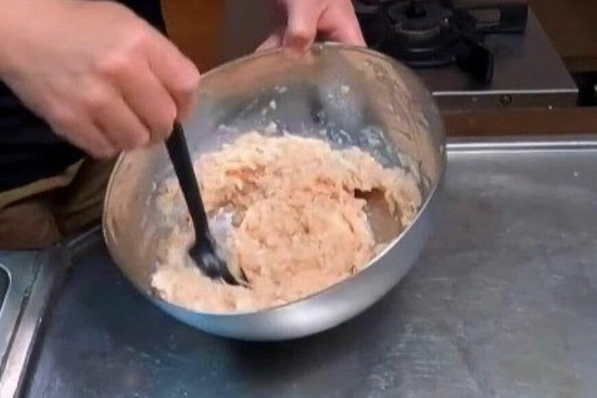 【超本格的】父が家族に作るタレが絡んだ「鶏肉団子弁当」が最高においしそう　「テンション上がる」