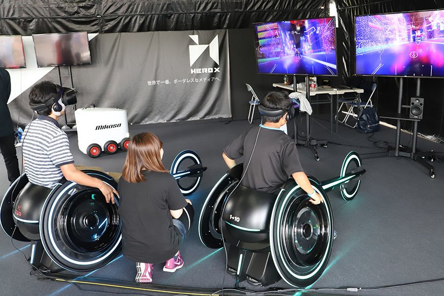 「CYBER WHEEL ver.2」パラ陸上の車イスが未来デザインに進化