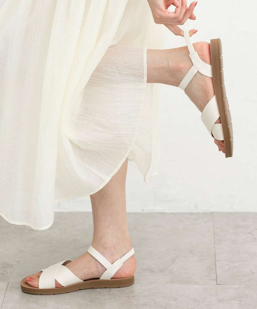 ハニーズ、軽量屈曲クロスサンダル商品画像