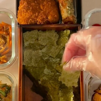 「アジフライをドーン」女子高生に作る母の愛情弁当が美味しそう　ちくわも1本丸ごと乗って豪華
