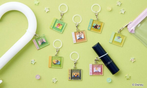 傘を可愛くアレンジできるトレンドのめじるしアクリルチャーム