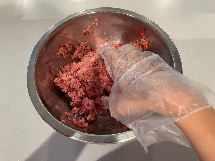 お肉料理で使用してみましたが、破れる心配もなし！問題なく使えます