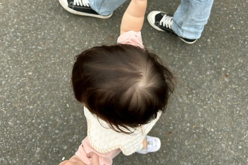 「こっちはパパ！」1歳娘のアピールに癒される人が続出