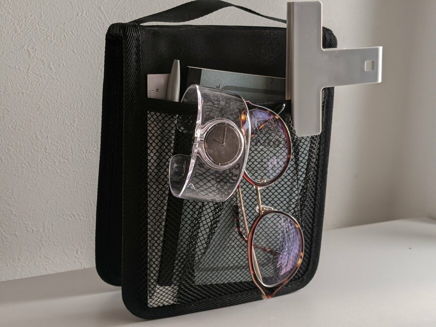 筆者撮影（Standard Products、持ち運べる文具収納ケース）