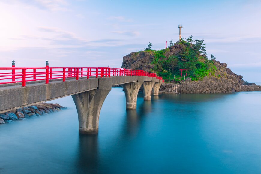 king of pop/shutterstock.com