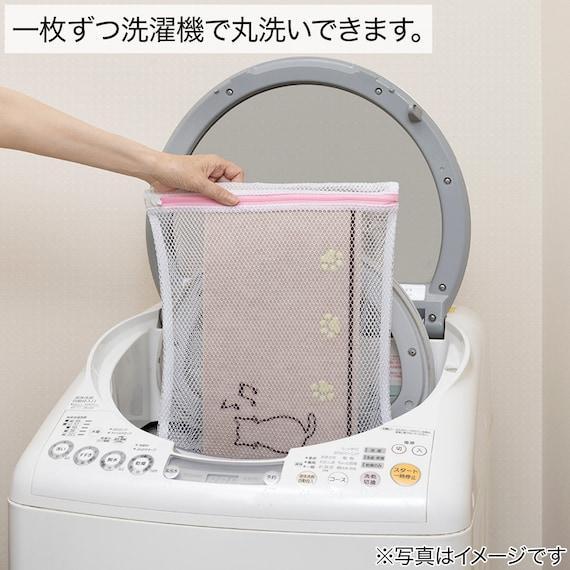 出所：ニトリ公式通販ニトリネット おくだけ吸着蓄光階段マット(ネコ)