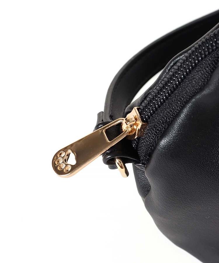 出所：ブルーブルーエ公式　合皮ネコショルダー