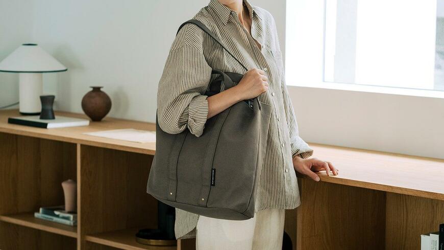 出所：株式会社ウェルカム「【DEAN & DELUCA】5月20日（火）発売数量限定｜日常に寄り添うコットントートバッグ」PR TIMES