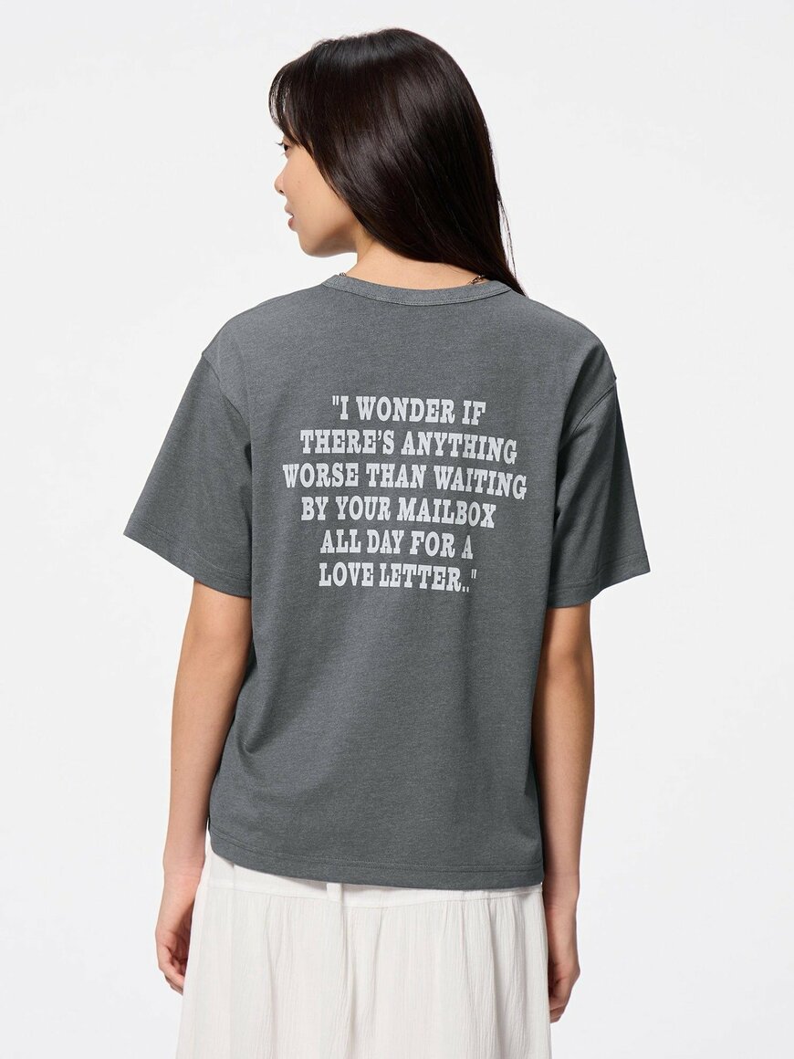 GU公式 グラフィックT Peanuts+E 08 DARK GRAY