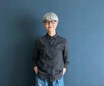 【70代マダム】黒シャツをハンサムに着こなす！かっこいいコーデに感動の声