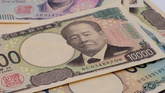 来月、6月15日支給日から増える！厚生年金、夫婦2人分の年金額例「47.4万円（月額23.7万円）」実際に「月額15万円以上」受給する人は何％？