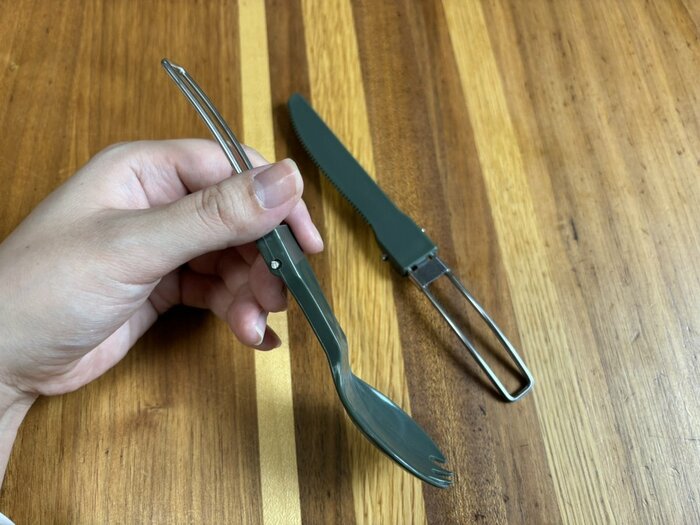 先割れスプーン&ナイフひらいたところ