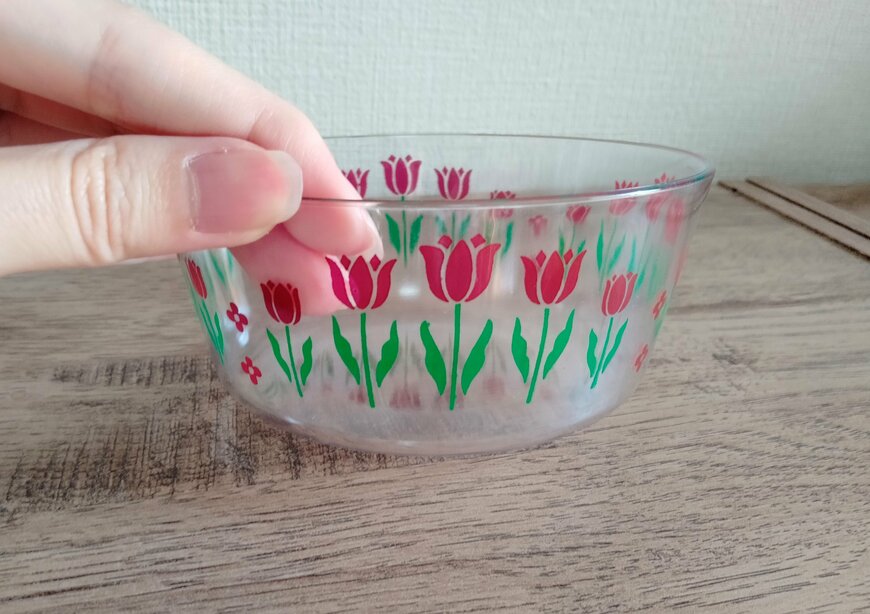 筆者撮影（セリア、クリアボウル1P レトロフラワー）