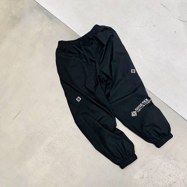 IISE ¥40,700（ADAM ET ROPE' 渋谷パルコ）