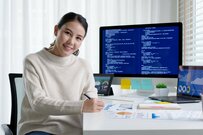 ITエンジニアの転職理由「給与や待遇」が断トツで最多に