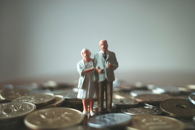 国民年金「月6万円」は本当？ 厚生年金は月額いくらなのか。「年金のリアル」を要チェック