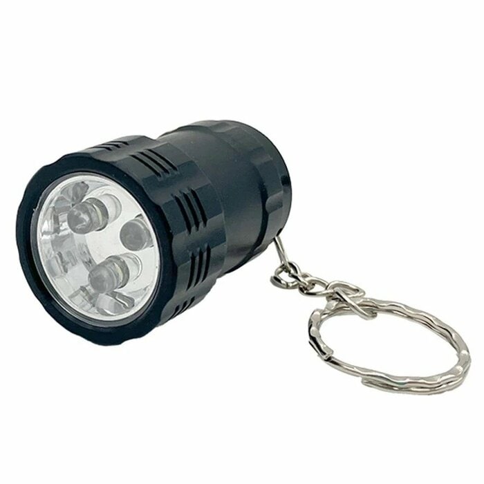 夜間のちょっとした作業や、暗い場所での探し物をする際に重宝します