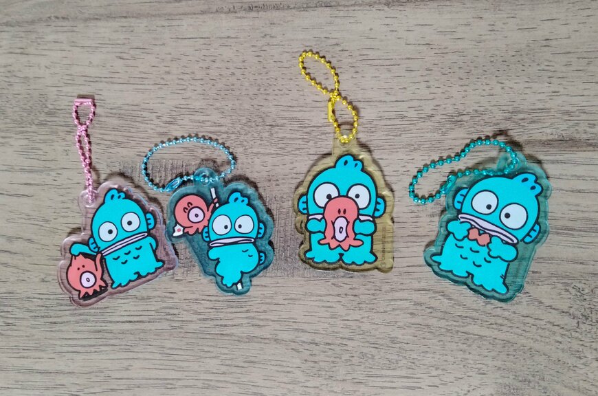 筆者撮影（セリア、アクリルキーホルダー H/G ポップ）