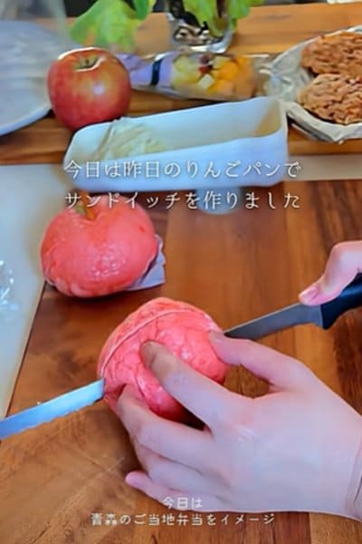 りんごそっくり！個性あふれる具が挟まった【サンドイッチ弁当】がオシャレで可愛いと話題