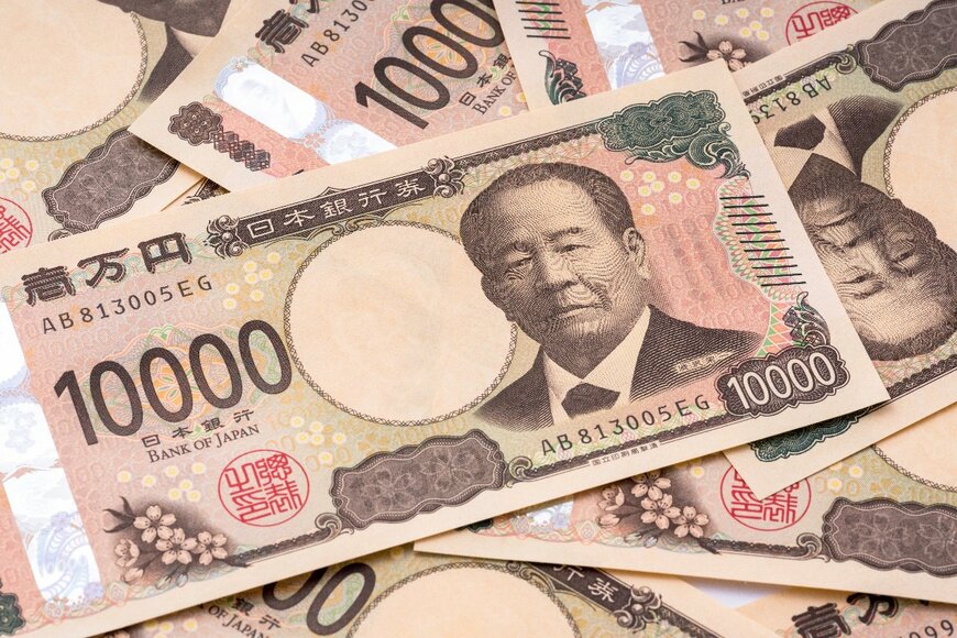 老後の年金【厚生年金・国民年金】みんなの月額はいくら？公的年金だけで生活できない高齢者世帯は56.6％！