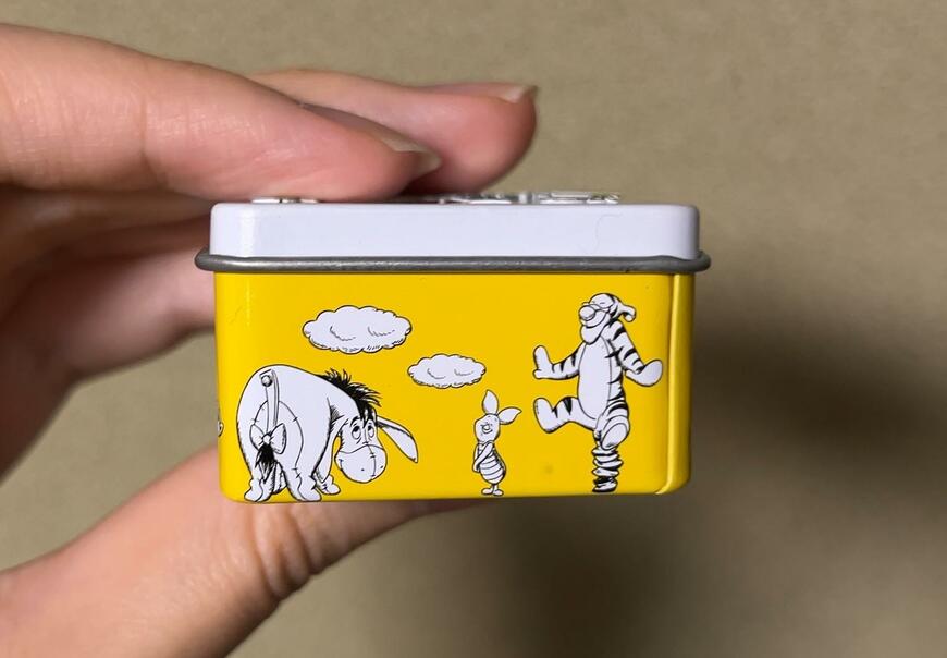 筆者撮影（セリア、プー＆フレンズ ミニミニ缶ケース）