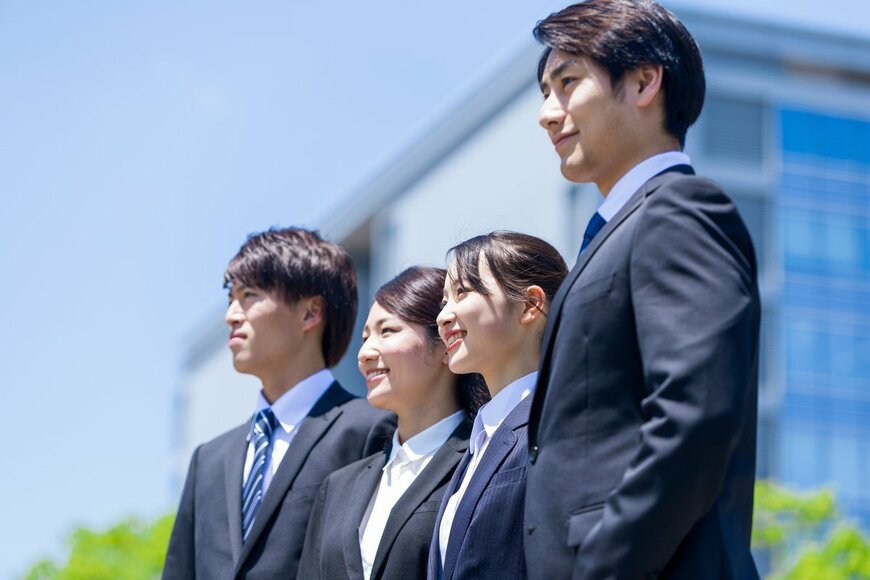 新卒で大卒の平均賃金は「22万円台」業種別・企業規模別にも比較