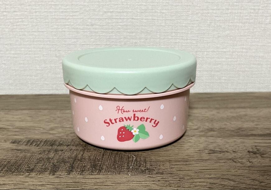 セリア、ランチカップ 330ml いちご