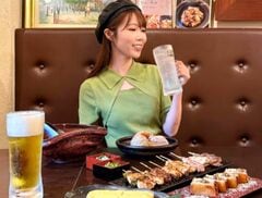 大阪心斎橋の「飲み放題30分0円店」に行ってみたら…串焼きメインの隠れ家居酒屋に「すぐ保存した」「料理も豊富」