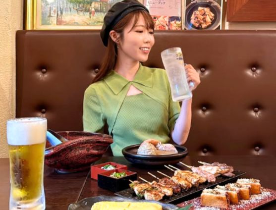 大阪心斎橋の「飲み放題30分0円店」に行ってみたら…串焼きメインの隠れ家居酒屋に「すぐ保存した」「料理も豊富」