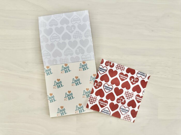 メモ帳は2つの柄が各30枚ずつ