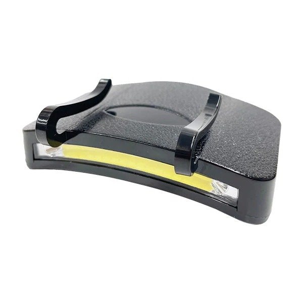 両手が自由になり、暗闇での作業が格段に快適になります