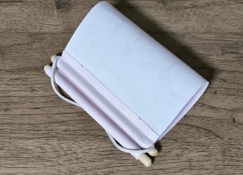 セリア、タペストリー ひなまつり うさぎ、筆者撮影写真