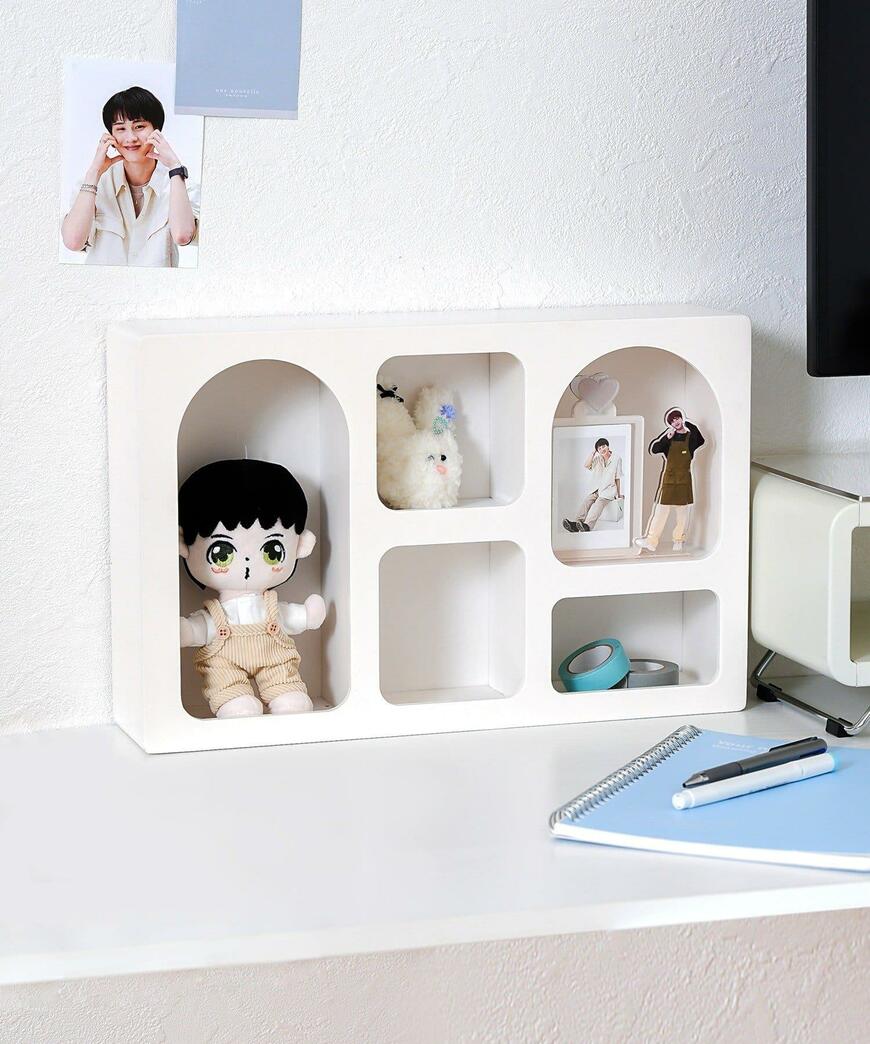 出所：パルグループ公式ファッション通販サイト 3COINS オフィ活 ディスプレイケース