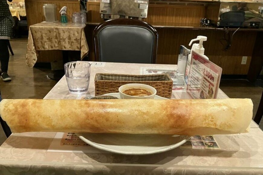 「隣のお客も驚いた」インド料理店で注文した一品が話題に　とんでもないサイズに思わず二度見