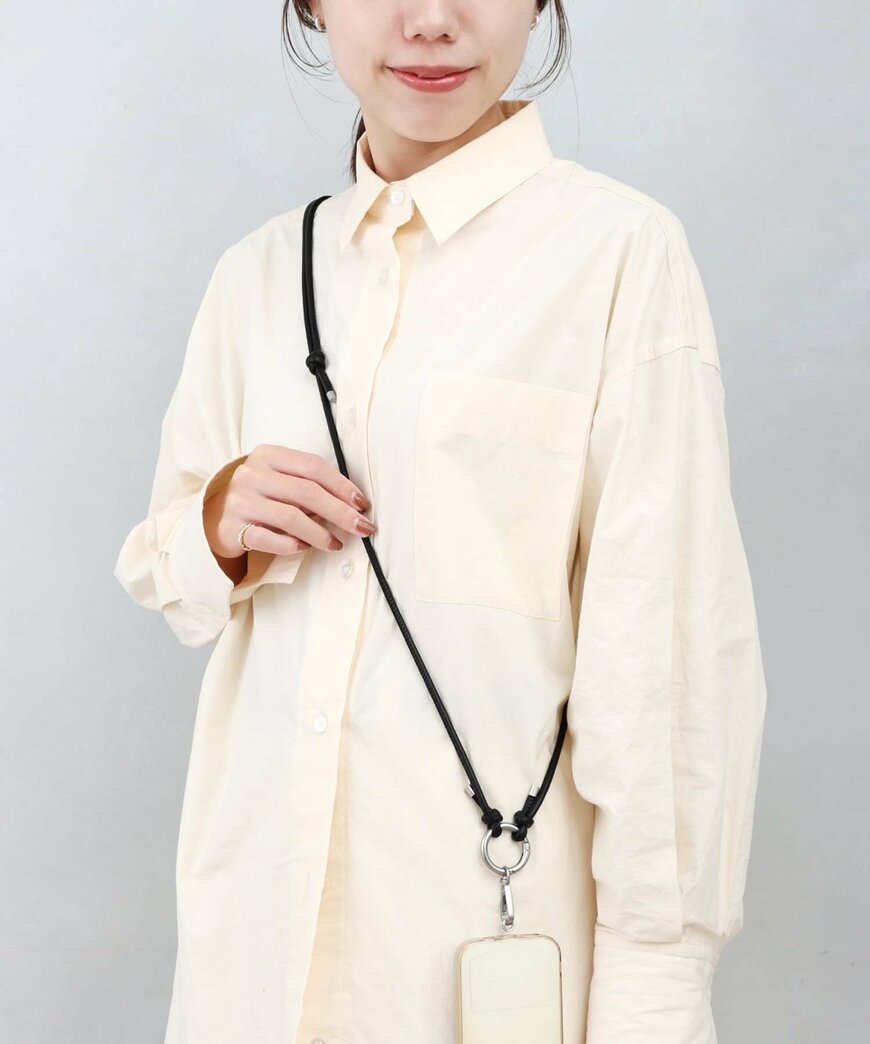 出所：3COINS公式　ムスビスマホショルダースリム