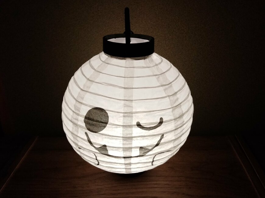 筆者撮影（ダイソー、ハロウィン提灯）