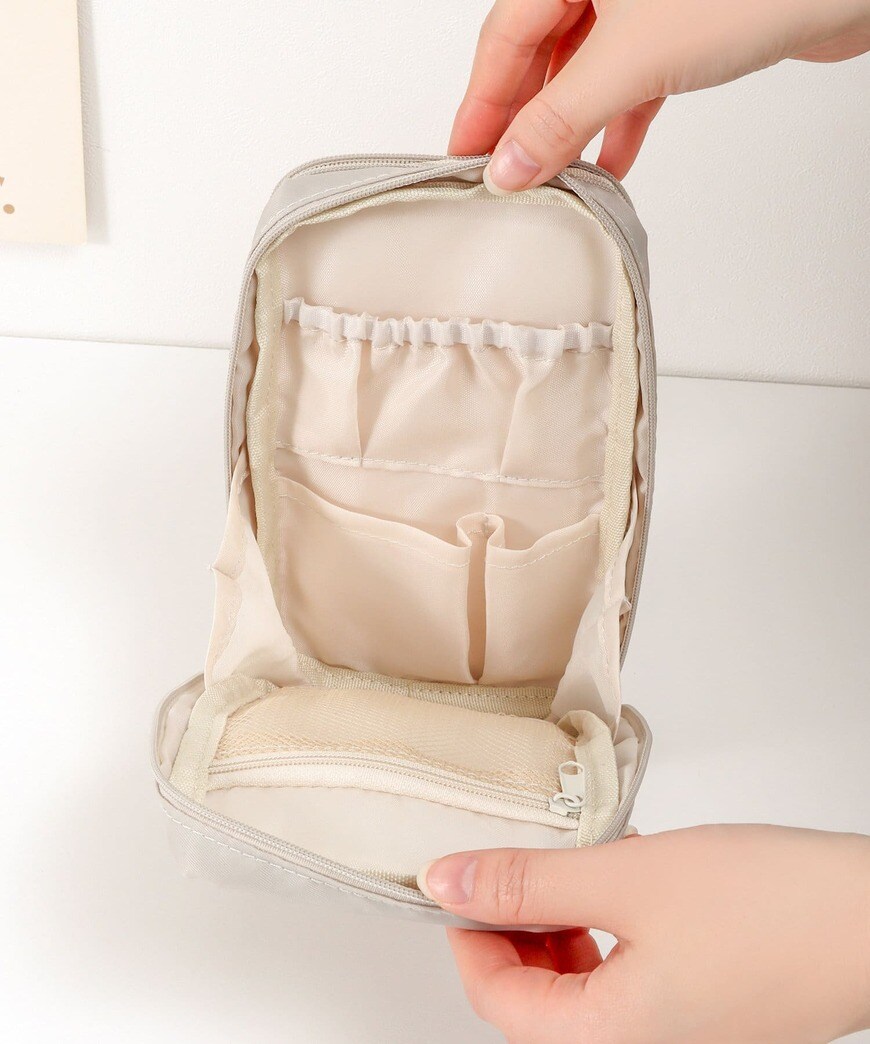 3COINS公式　自立する縦型ポーチ／and us