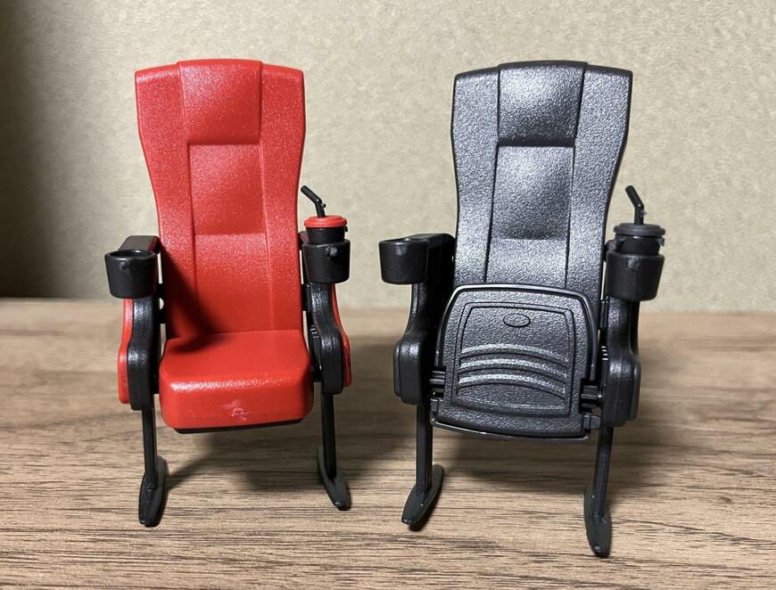 セリア、ミニチュア 映画館のイス画像