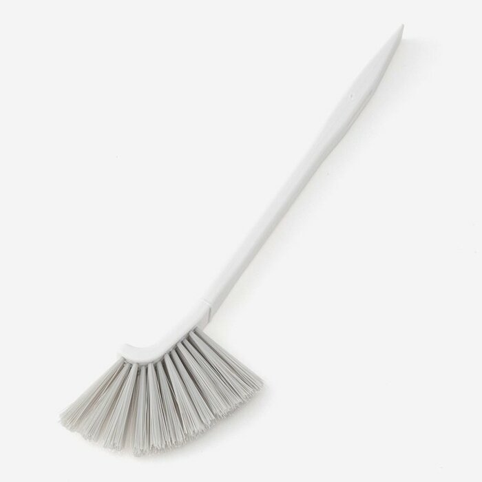 ヘラが付いているので、固まった土埃などもこすることができます