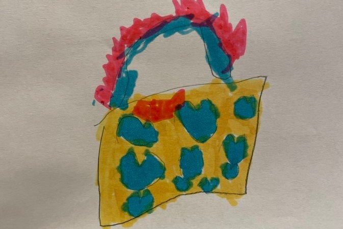 「カバンつくりたいの」5歳娘が突然描いたデザインを再現　願い叶えるママの行動力に感動してしまう