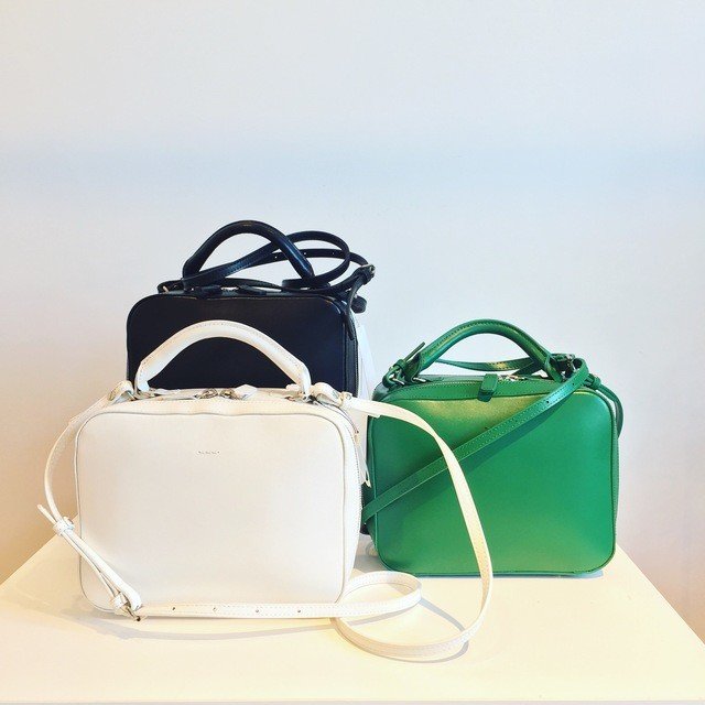 ACROSS THE VINTAGE / YAHKI - 2wayスクエアショルダーバッグ ¥22,464（税込）