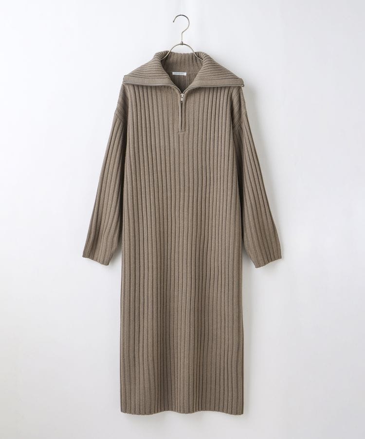 出所：ハニーズ公式通販ハーフジップワンピース