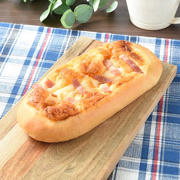 どかっとベーコンチーズマヨパン